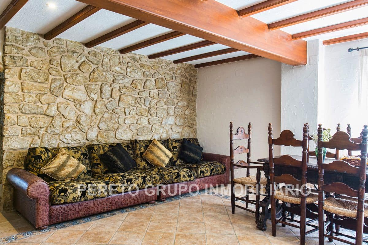 5 makuuhuone Huvila myytävänä paikassa Denia mukana 
autotalli - 2 000 000 € (Ref: 9606810)