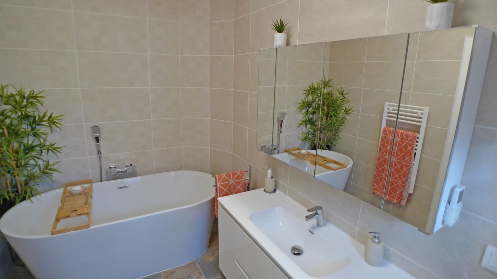 3 soverom Villa til salgs i Orba med svømmebasseng garasje - € 475 000 (Ref: 9609924)