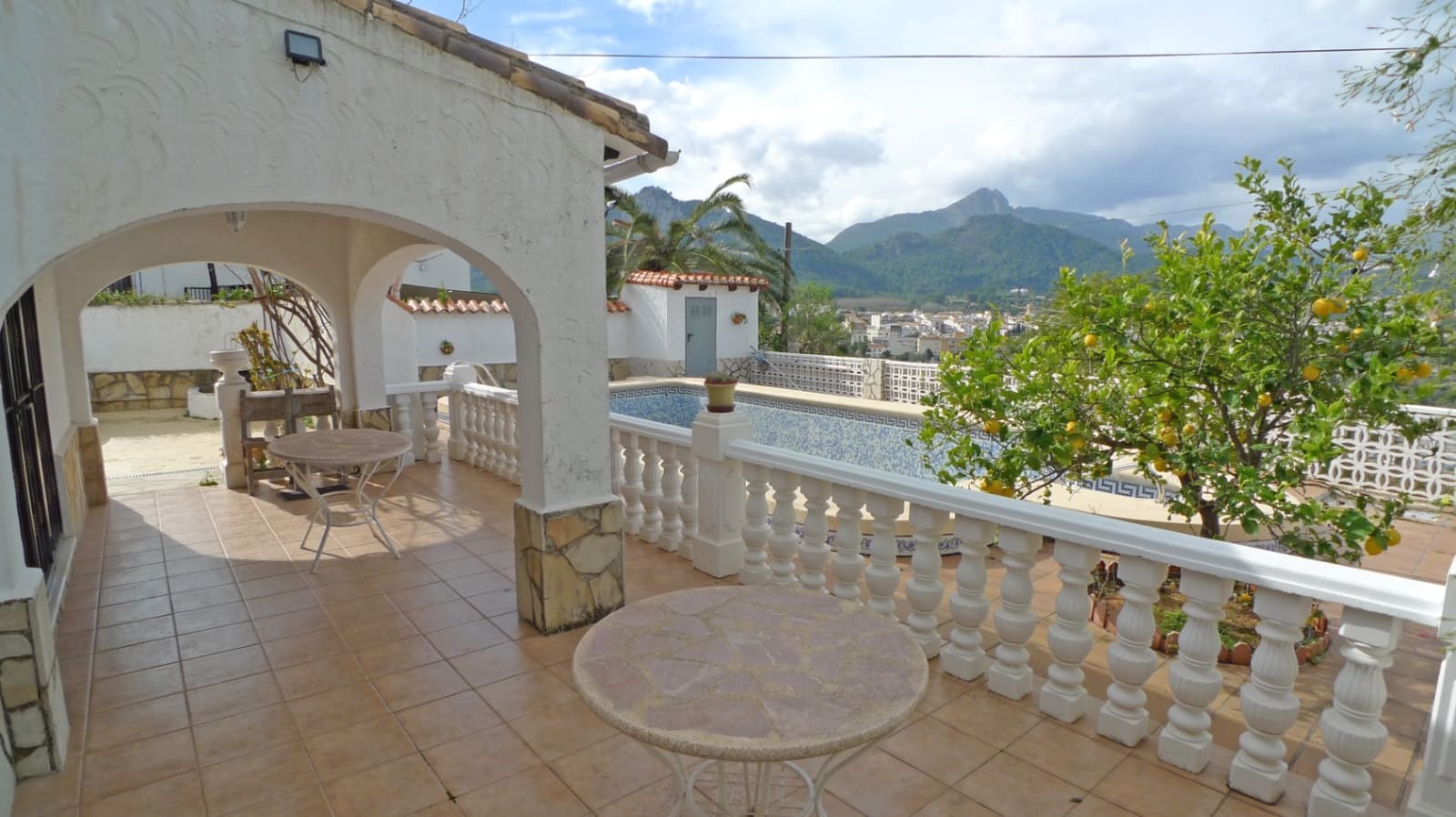 2 quarto Moradia para venda em Orba com piscina garagem - 360 000 € (Ref: 9628123)