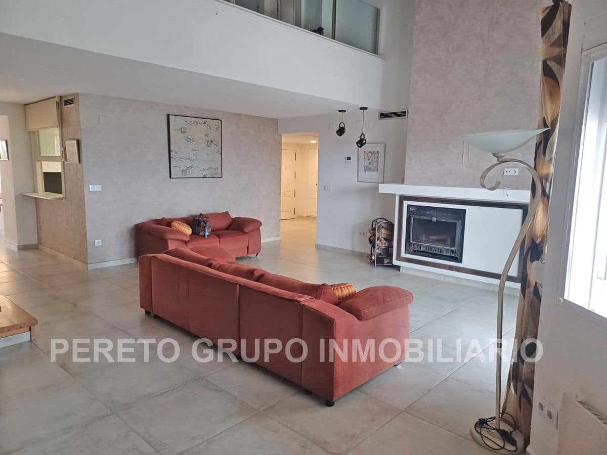 4 soveværelse Penthouse til salg i Denia med swimmingpool garage - € 875.000 (Ref: 9640503)