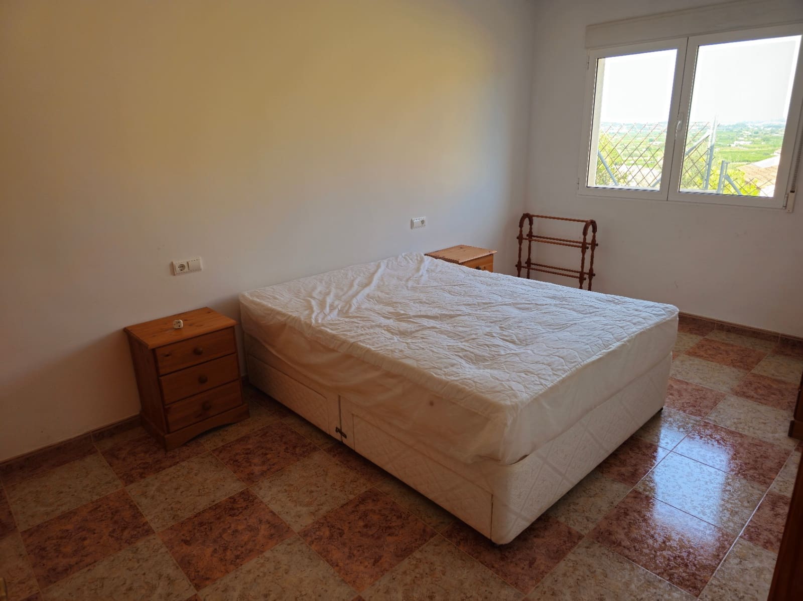 4 sypialnia Willa na sprzedaż w Tormos z garażem - 410 000 € (Ref: 9640939)