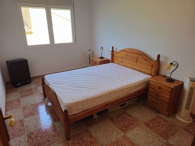 Chalet de 4 habitaciones en Tormos en venta con garaje - 410.000 € (Ref: 9640939)