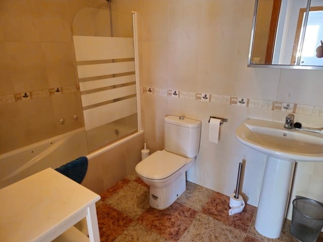 Chalet de 4 habitaciones en Tormos en venta con garaje - 410.000 € (Ref: 9640939)