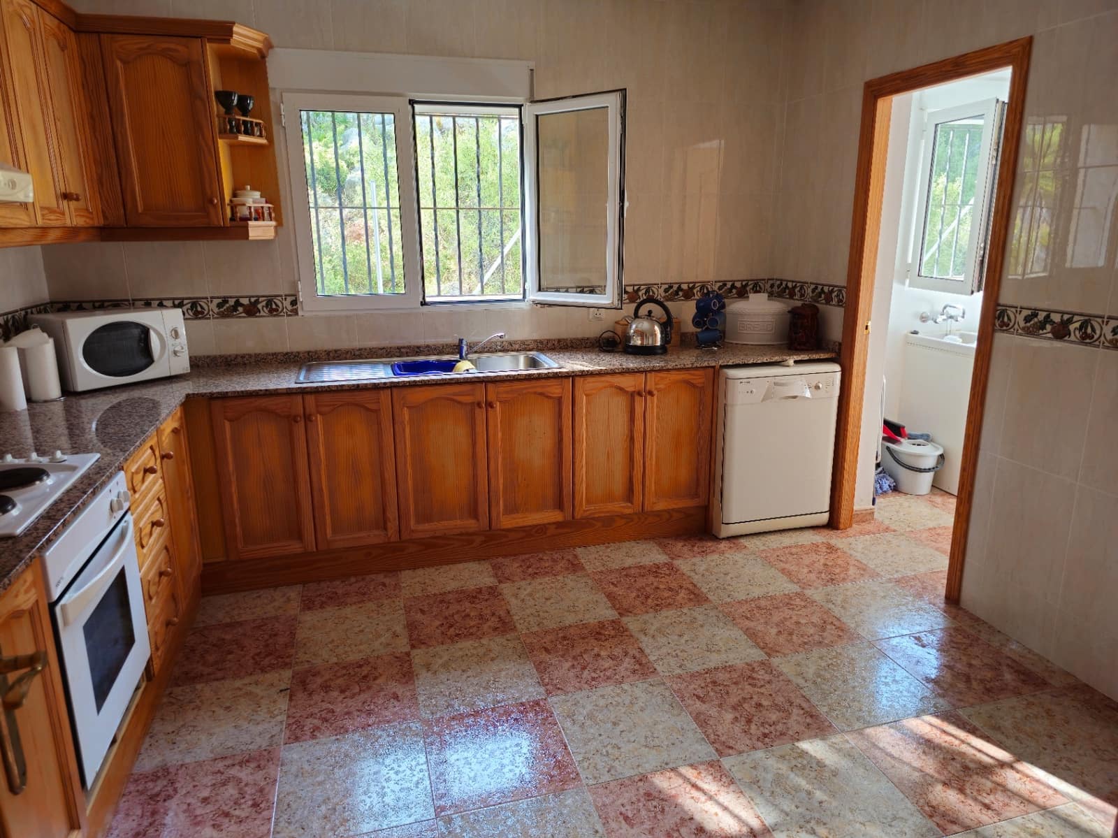 4 sypialnia Willa na sprzedaż w Tormos z garażem - 410 000 € (Ref: 9640939)