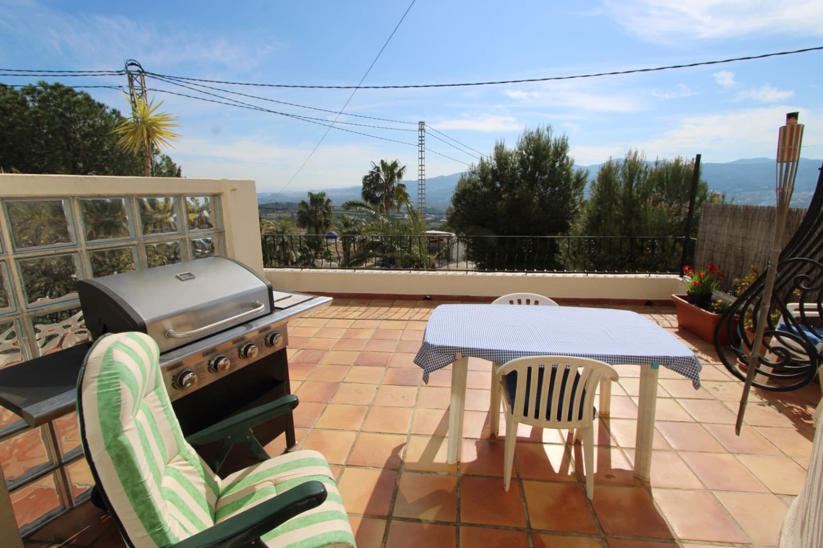 4 makuuhuone Huvila myytävänä paikassa Sanet i Negrals mukana uima-altaan 
autotalli - 450 000 € (Ref: 9640940)