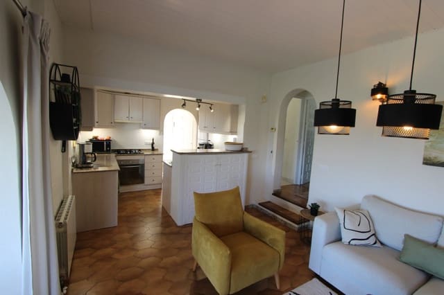 3 Zimmer Villa zu verkaufen in Orba mit Pool Garage - 485.000 € (Ref: 9646356)