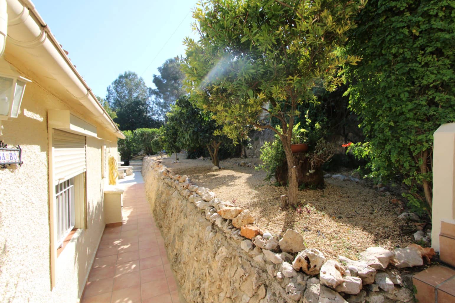 3 Zimmer Villa zu verkaufen in Orba mit Pool Garage - 485.000 € (Ref: 9646356)