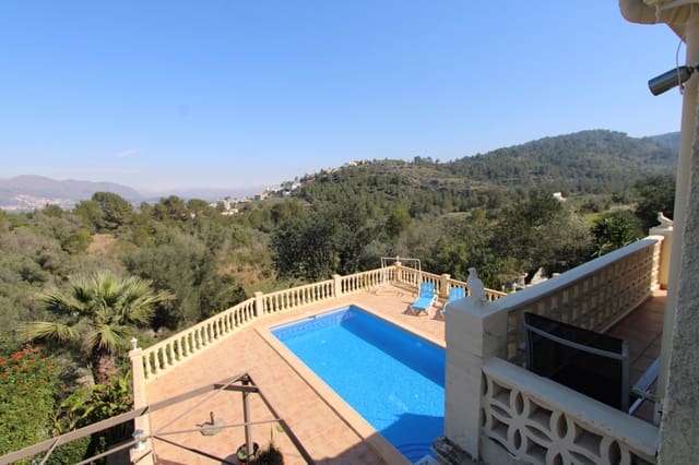 3 Zimmer Villa zu verkaufen in Orba mit Pool Garage - 485.000 € (Ref: 9646356)