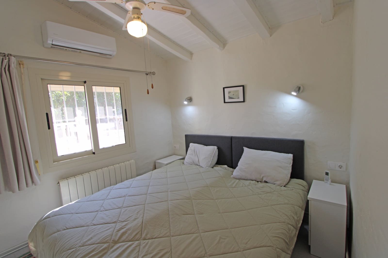 3 Zimmer Villa zu verkaufen in Orba mit Pool Garage - 485.000 € (Ref: 9646356)