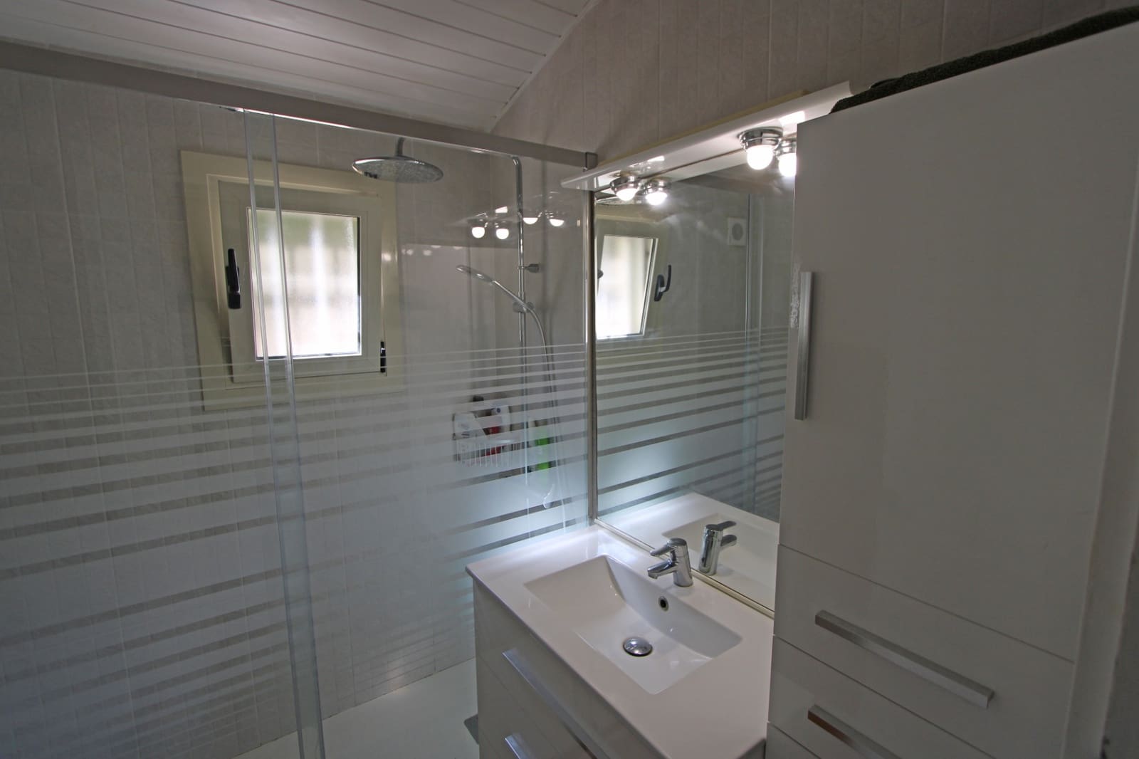 3 Zimmer Villa zu verkaufen in Orba mit Pool Garage - 485.000 € (Ref: 9646356)