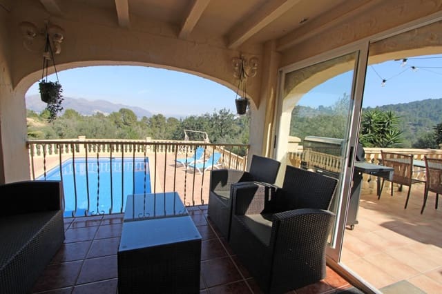 3 Zimmer Villa zu verkaufen in Orba mit Pool Garage - 485.000 € (Ref: 9646356)