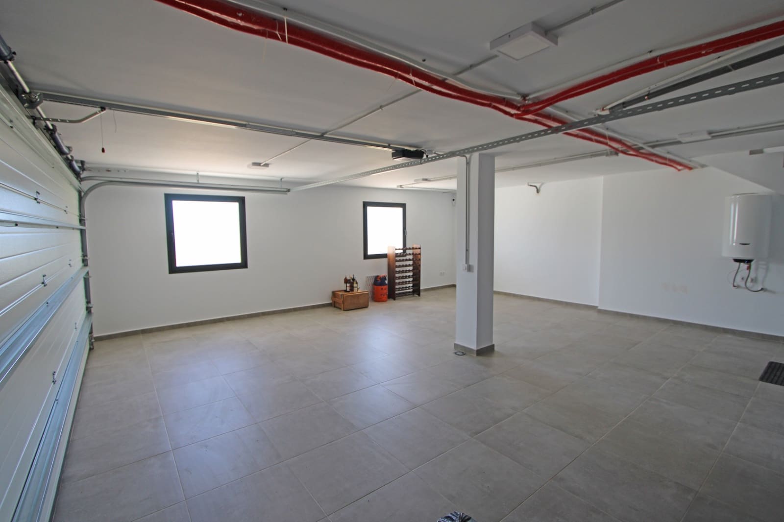 3 Zimmer Villa zu verkaufen in Orba mit Pool Garage - 1.400.000 € (Ref: 9646357)