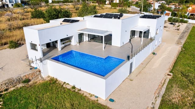 3 chambre Villa/Maison à vendre à Orba avec piscine garage - 1 400 000 € (Ref: 9646357)