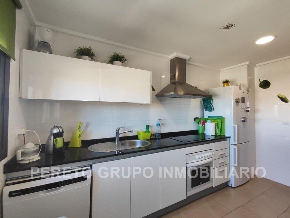 2 sovrum Lägenhet till salu i Denia med pool garage - 330 000 € (Ref: 9669310)