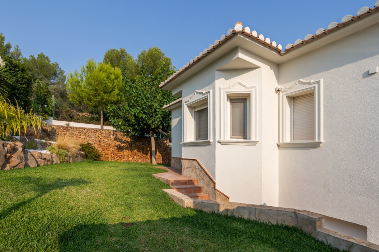 4 bedroom Villa for sale in Pedreguer with pool - € 1,250,000 (Ref: 9714169)