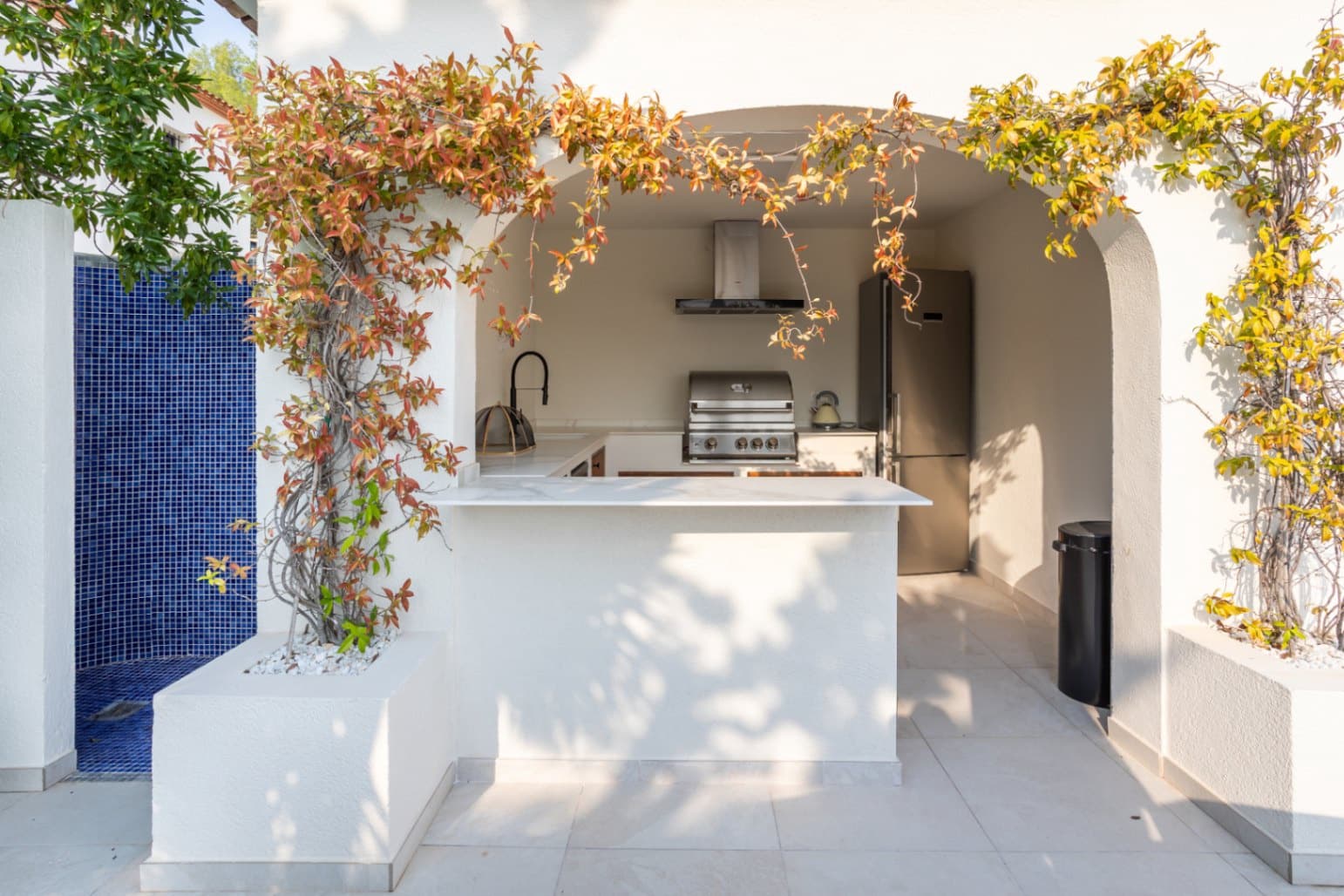 4 bedroom Villa for sale in Pedreguer with pool - € 1,250,000 (Ref: 9714169)