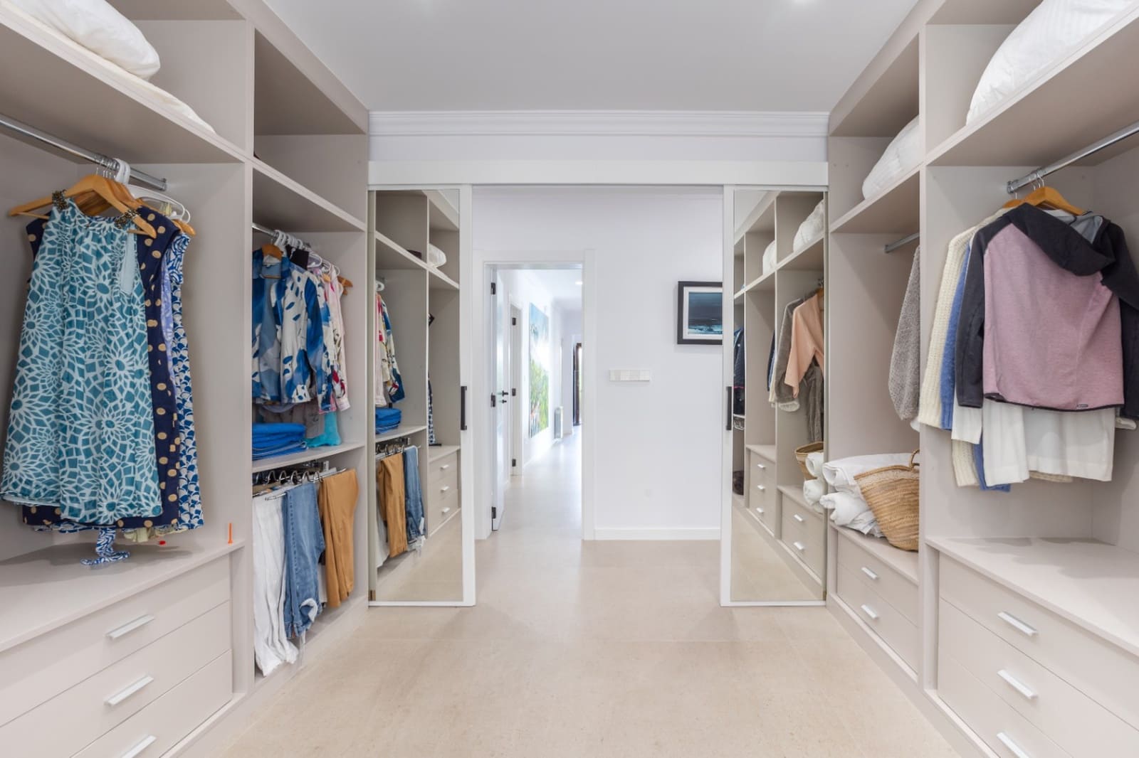 4 bedroom Villa for sale in Pedreguer with pool - € 1,250,000 (Ref: 9714169)