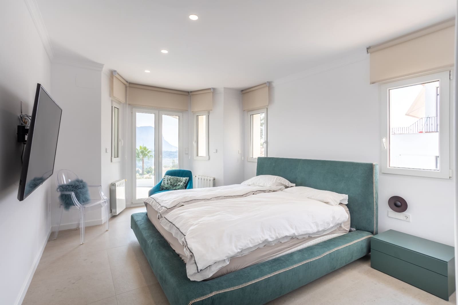 4 bedroom Villa for sale in Pedreguer with pool - € 1,250,000 (Ref: 9714169)