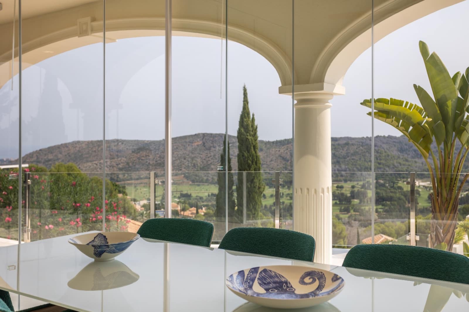 4 bedroom Villa for sale in Pedreguer with pool - € 1,250,000 (Ref: 9714169)