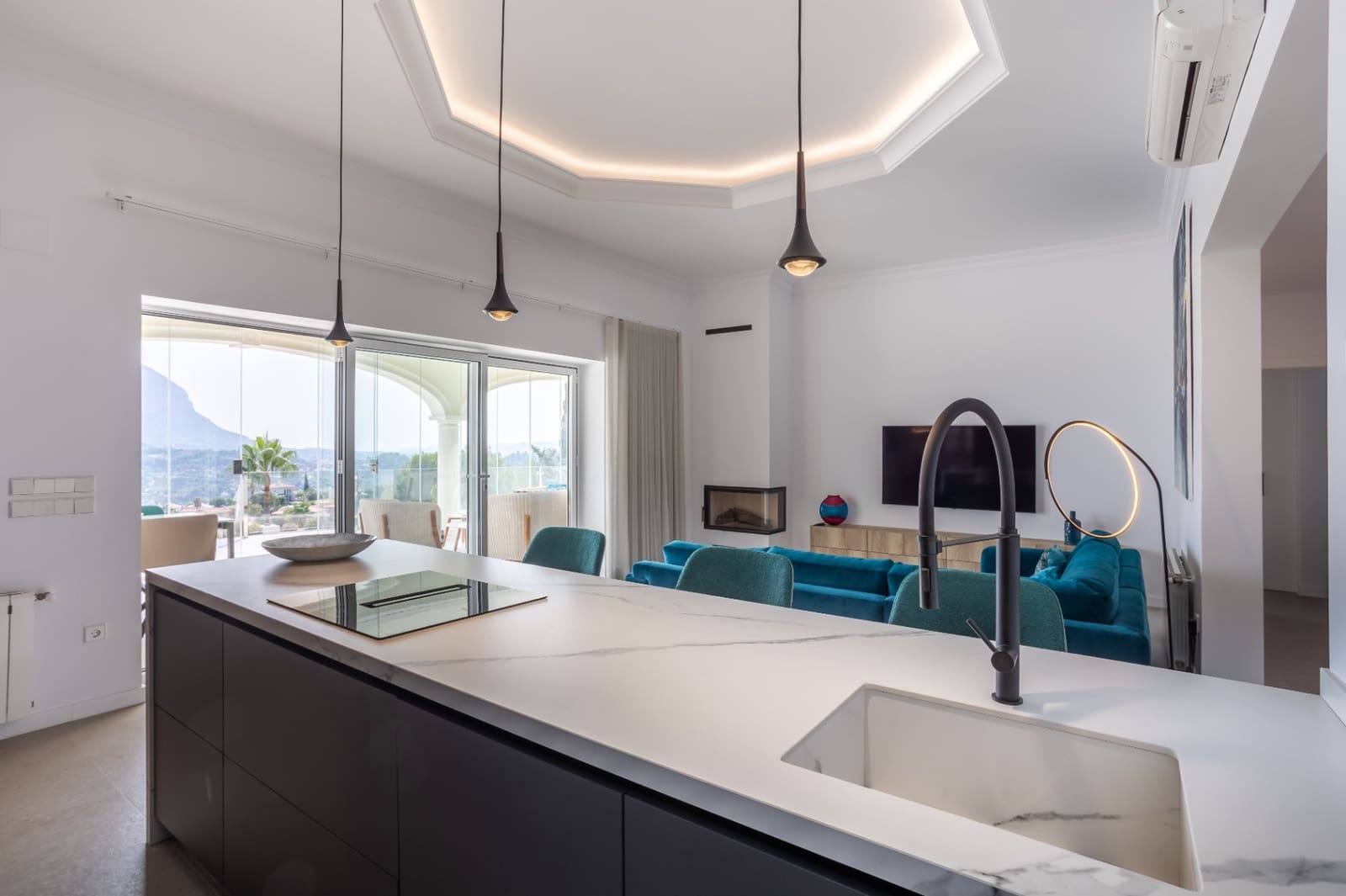 4 bedroom Villa for sale in Pedreguer with pool - € 1,250,000 (Ref: 9714169)