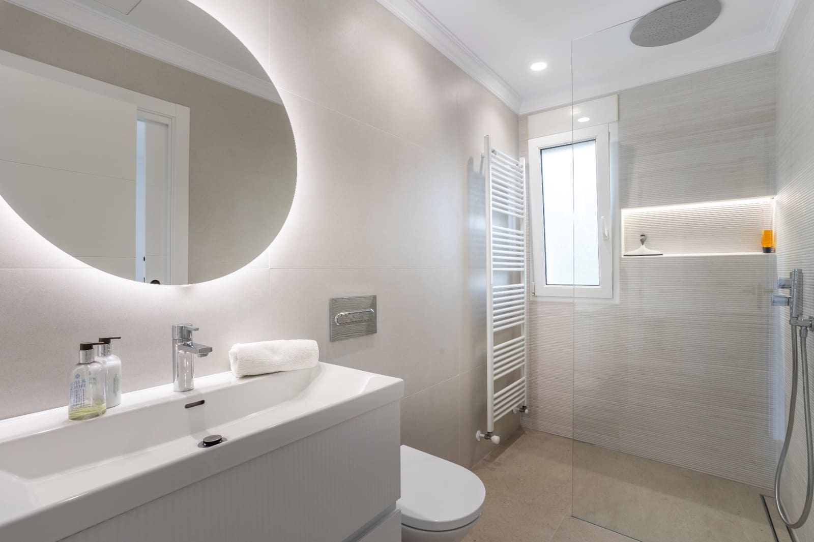 4 bedroom Villa for sale in Pedreguer with pool - € 1,250,000 (Ref: 9714169)