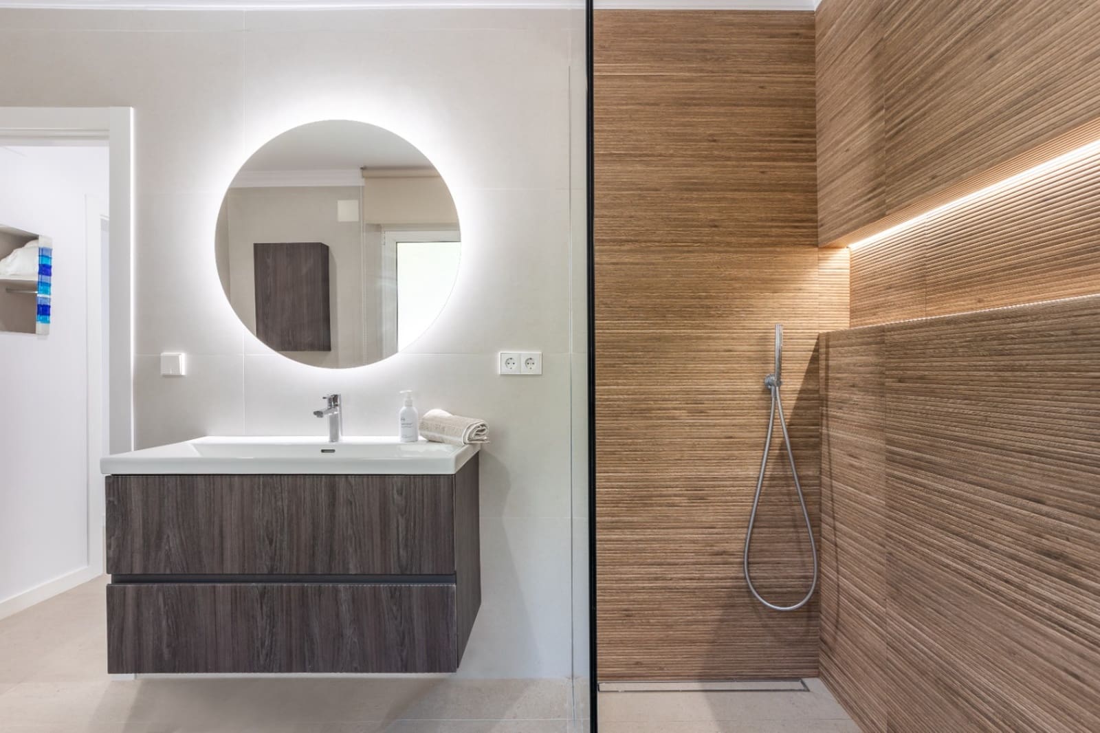 4 bedroom Villa for sale in Pedreguer with pool - € 1,250,000 (Ref: 9714169)