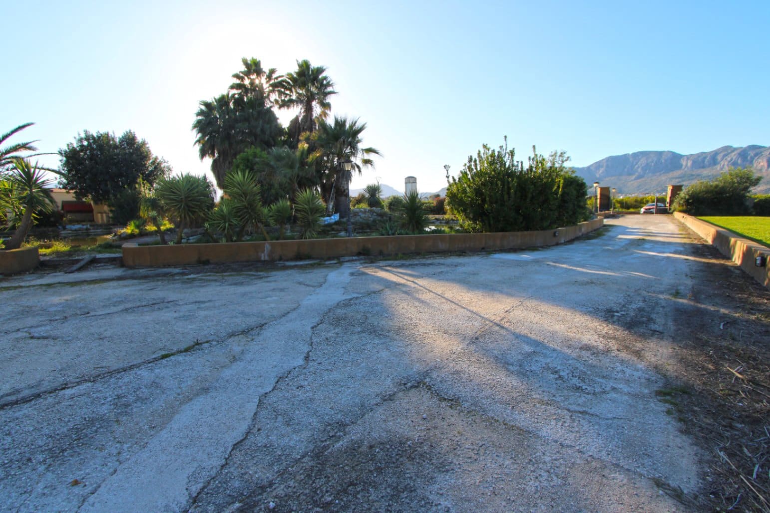 7 bedroom Villa for sale in Ondara with pool garage - € 1,499,000 (Ref: 9724965)