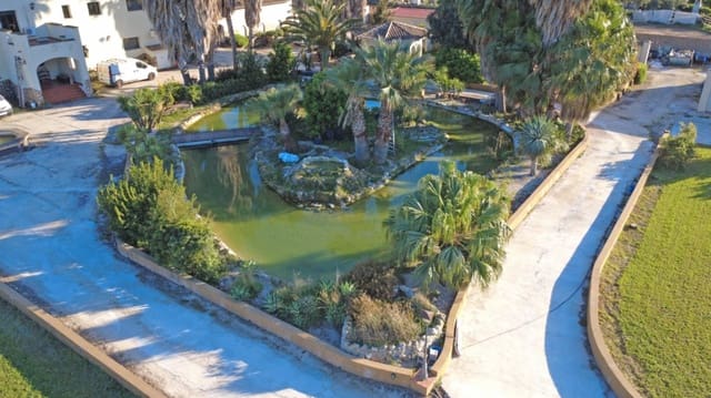 7 bedroom Villa for sale in Ondara with pool garage - € 1,499,000 (Ref: 9724965)