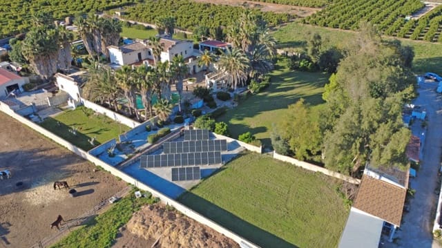 7 bedroom Villa for sale in Ondara with pool garage - € 1,499,000 (Ref: 9724965)