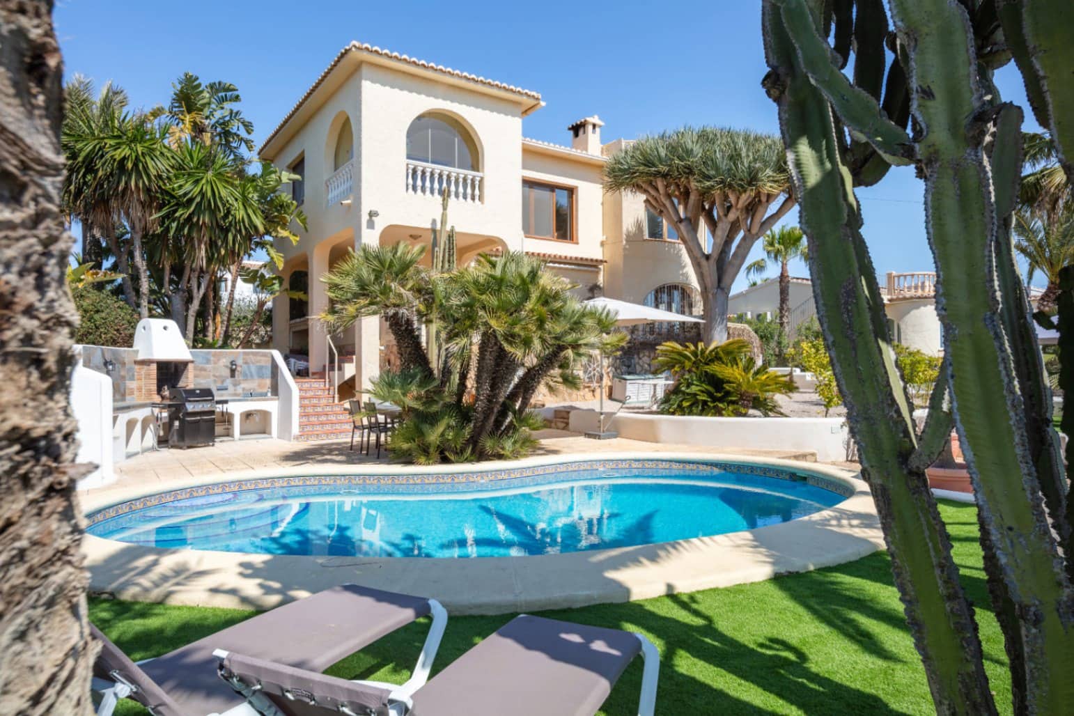 3 soveværelse Villa til salg i Javea / Xabia med swimmingpool garage - € 1.250.000 (Ref: 9730590)