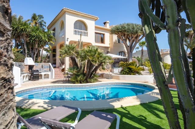 3 soveværelse Villa til salg i Javea / Xàbia med swimmingpool garage - € 1.250.000 (Ref: 9730590)