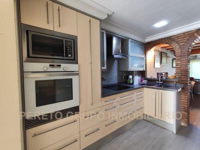 3 slaapkamer Rijtjeshuis te koop in El Montgó, Dénia met zwembad garage - € 270.000 (Ref: 9758126)