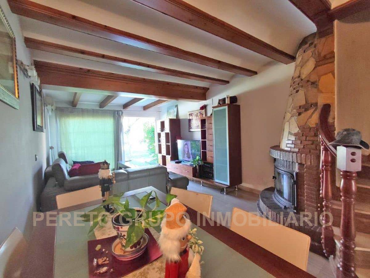 3 bedroom Terraced Villa for sale in Denia with pool garage - € 270,000 (Ref: 9758126)