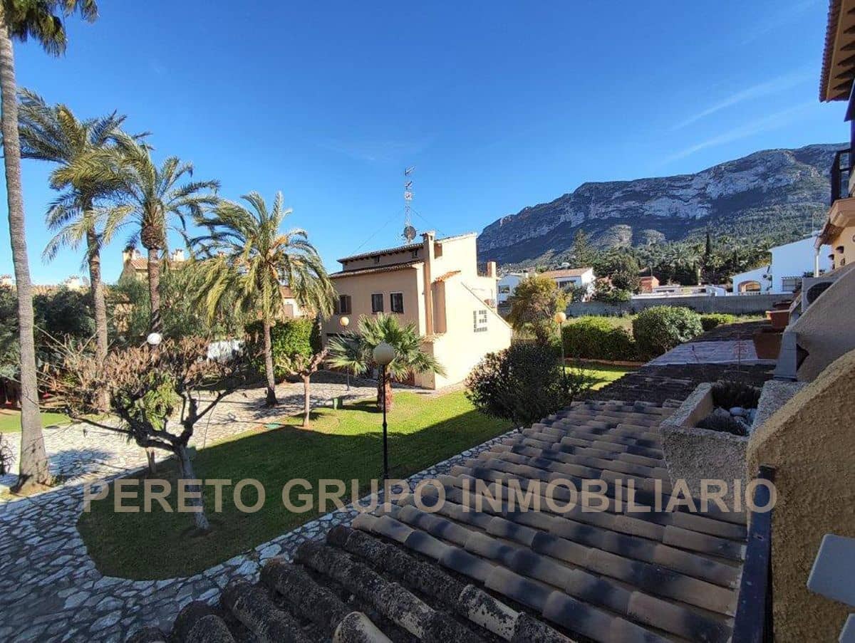 3 bedroom Terraced Villa for sale in Denia with pool garage - € 270,000 (Ref: 9758126)