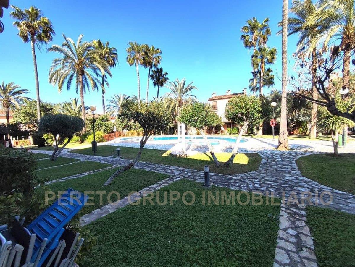3 bedroom Terraced Villa for sale in Denia with pool garage - € 270,000 (Ref: 9758126)