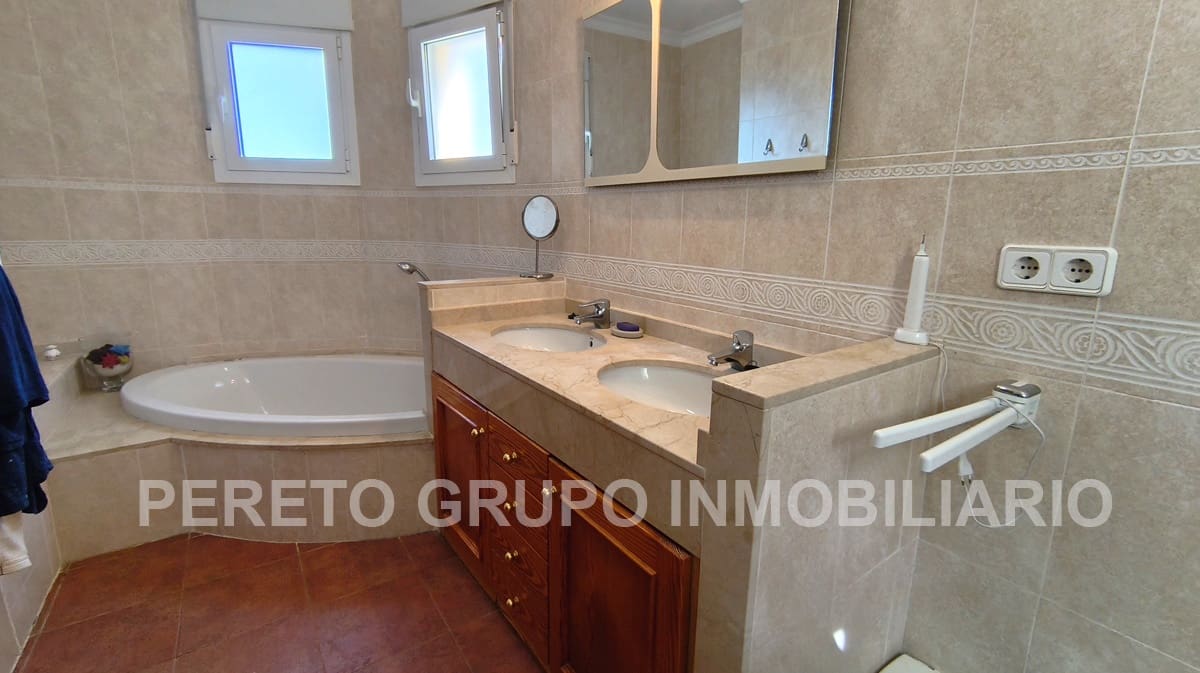 3 soverom Villa til salgs i La Sella med svømmebasseng garasje - € 675 000 (Ref: 9761268)