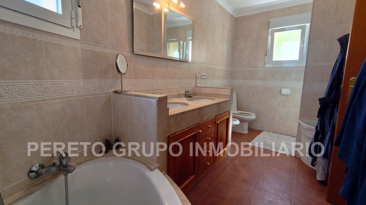 3 soverom Villa til salgs i La Sella med svømmebasseng garasje - € 675 000 (Ref: 9761268)