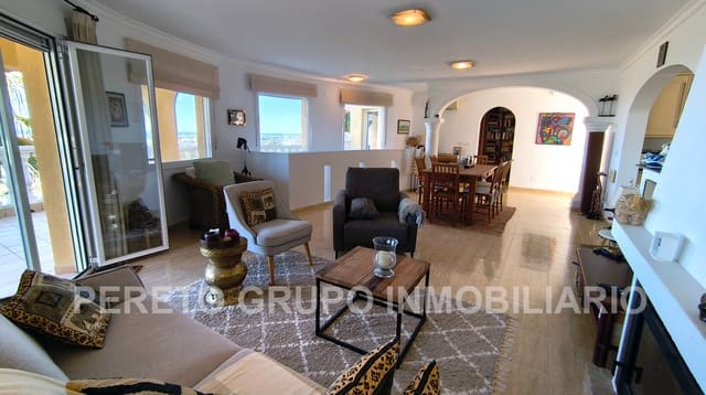 3 soverom Villa til salgs i La Sella med svømmebasseng garasje - € 675 000 (Ref: 9761268)