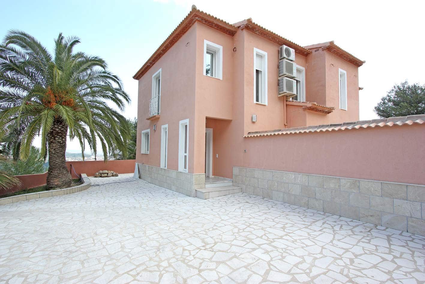 3 Zimmer Villa zu verkaufen in Calpe / Calp mit Pool Garage - 795.000 € (Ref: 977756)