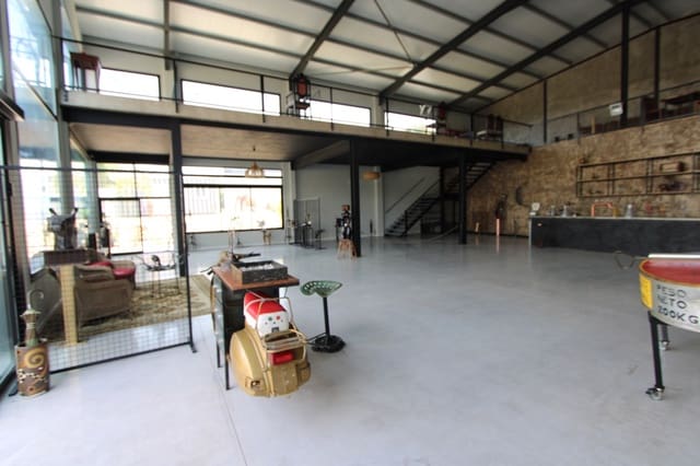 Commercieel te koop in Benidoleig - € 550.000 (Ref: 9781326)