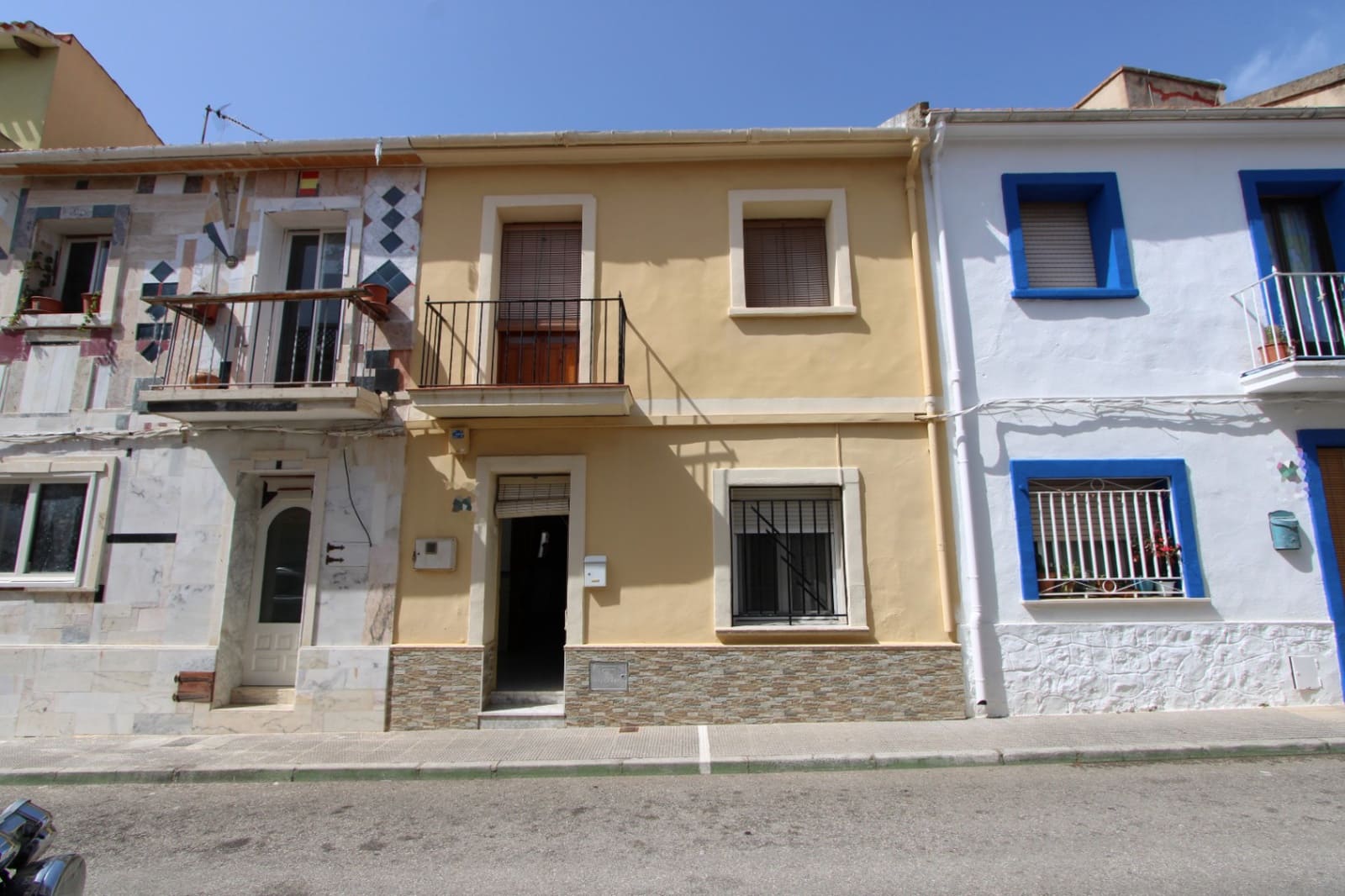 2 bedroom Townhouse for sale in Beniarbeig - € 160,000 (Ref: 9782226)