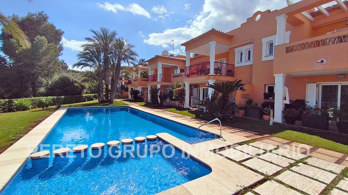 2 soveværelse Lejlighed til salg i La Sella med swimmingpool garage - € 349.950 (Ref: 9793295)