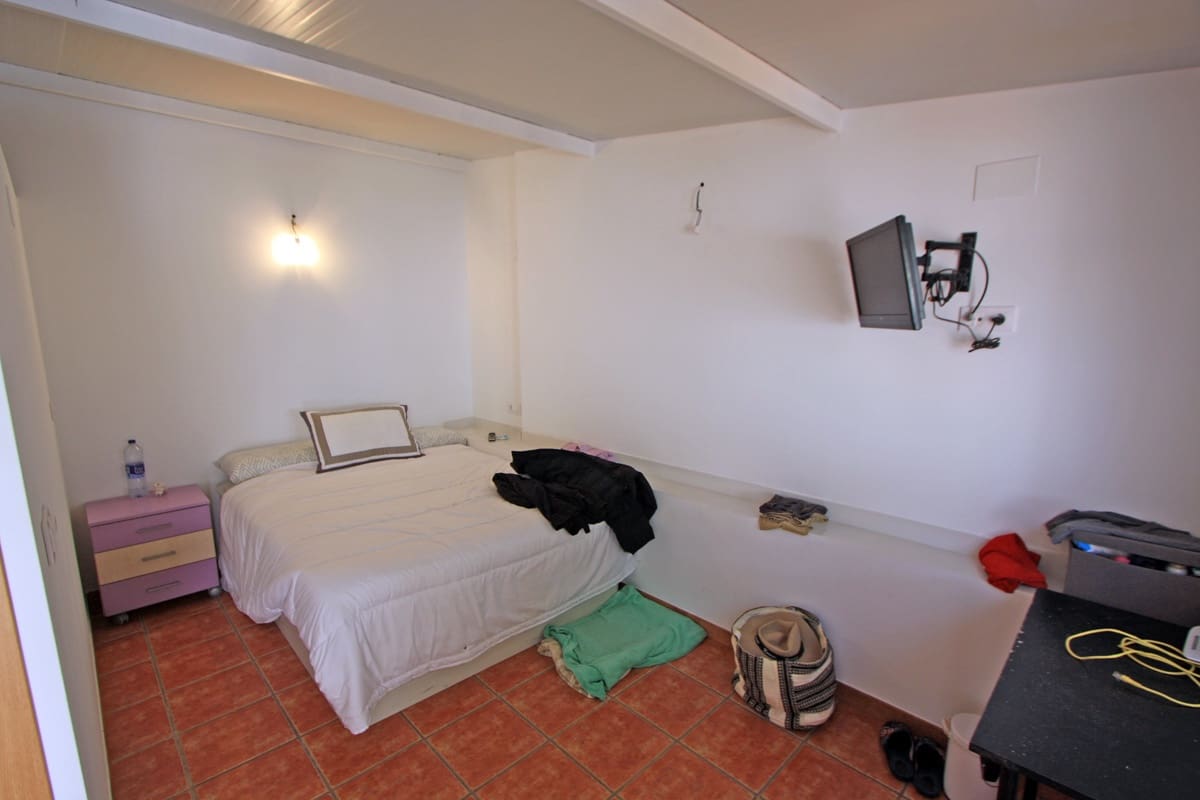 4 bedroom Terraced Villa for sale in Denia with garage - € 385,000 (Ref: 9805663)