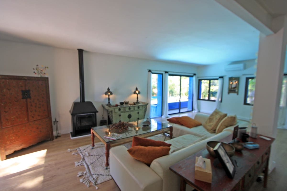 11 bedroom Villa for sale in Sagra with pool garage - € 1,990,000 (Ref: 9816484)