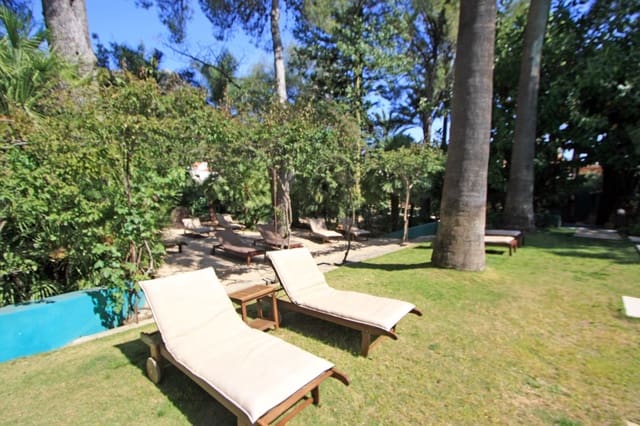 11 soverom Villa til salgs i Sagra med svømmebasseng garasje - € 1 990 000 (Ref: 9816484)