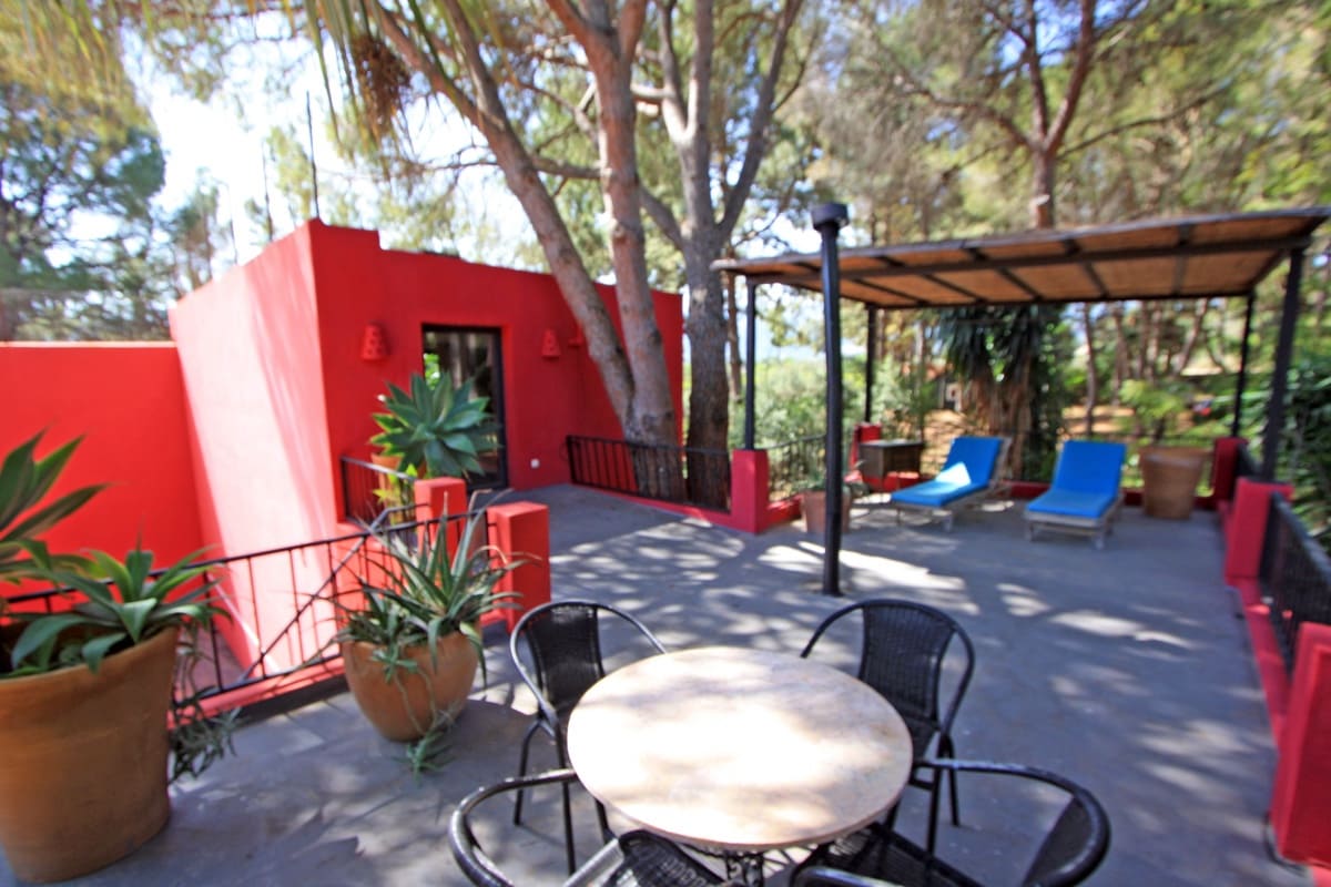11 bedroom Villa for sale in Sagra with pool garage - € 1,990,000 (Ref: 9816484)