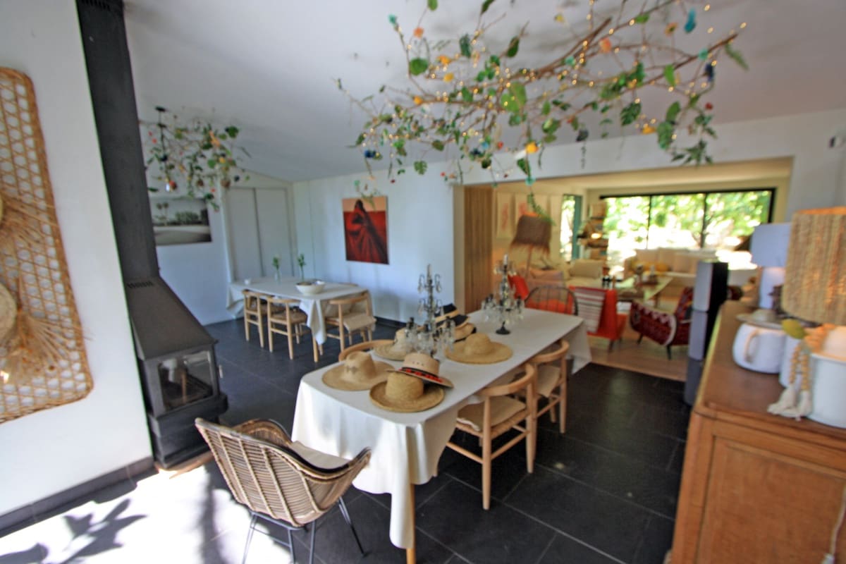 11 bedroom Villa for sale in Sagra with pool garage - € 1,990,000 (Ref: 9816484)