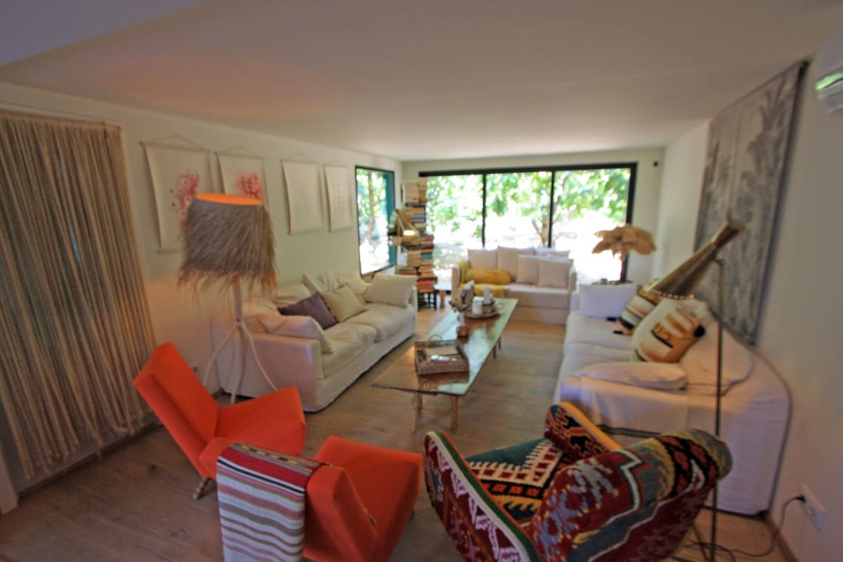 11 bedroom Villa for sale in Sagra with pool garage - € 1,990,000 (Ref: 9816484)