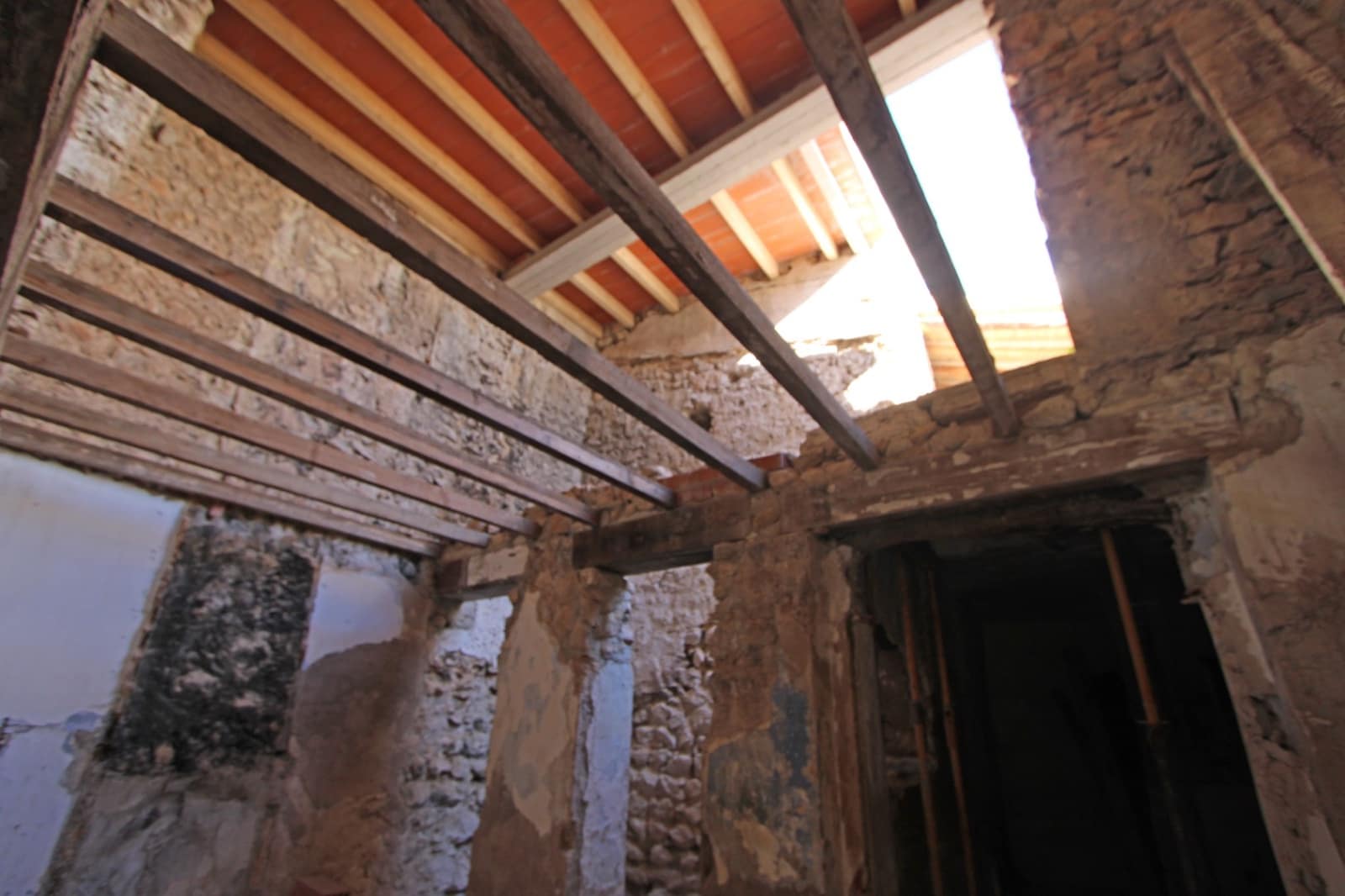 Townhouse for sale in Sagra - € 90,000 (Ref: 9823122)