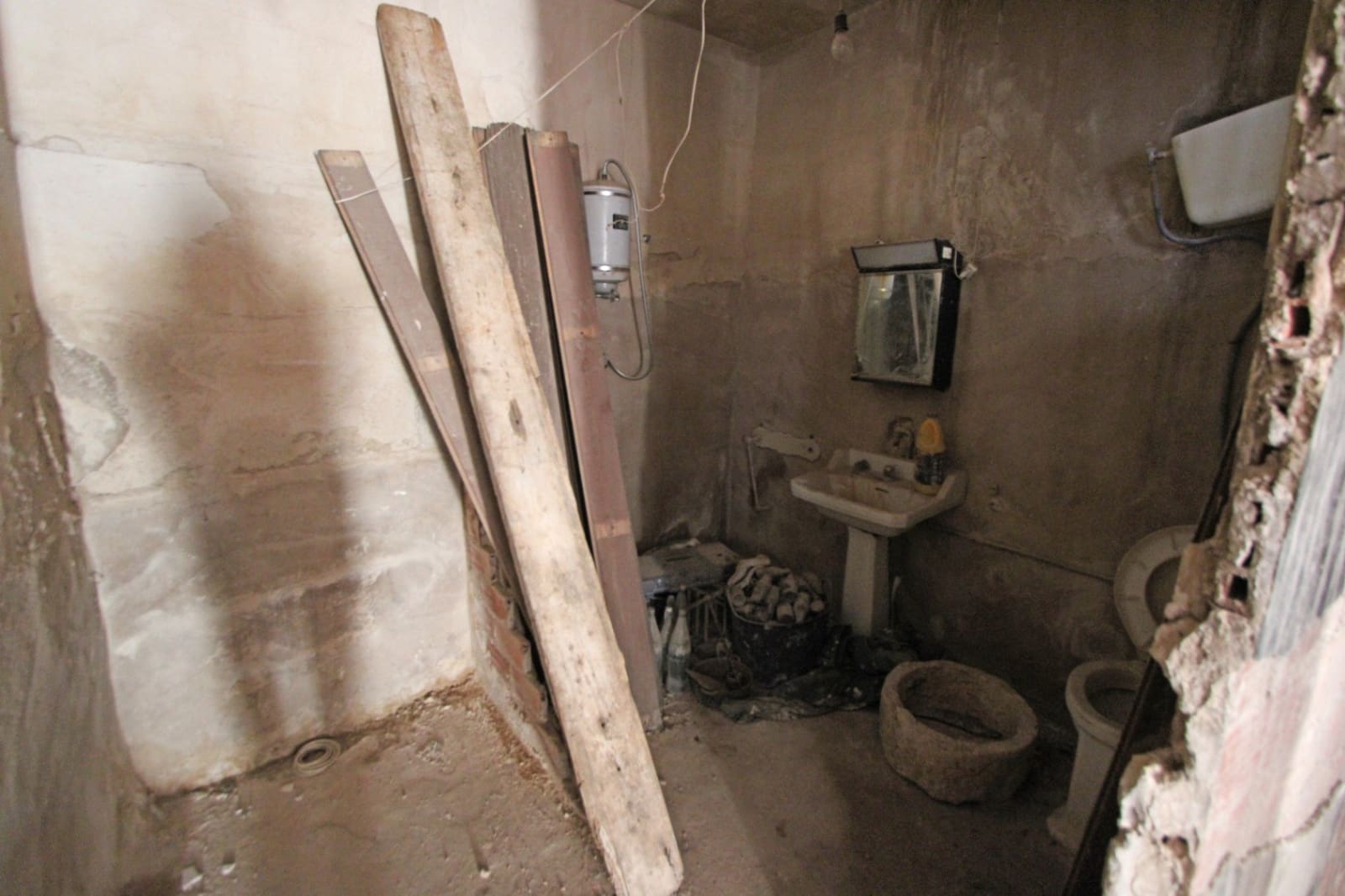 Townhouse for sale in Sagra - € 90,000 (Ref: 9823122)